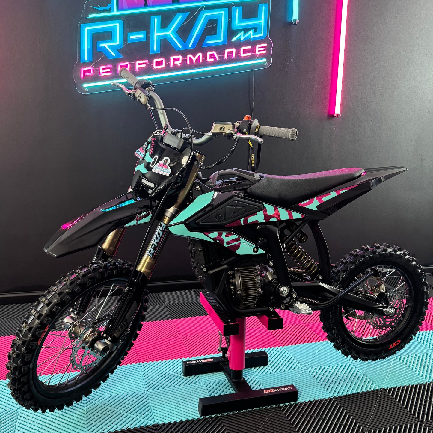 Sur-Ron Hyper Bee 2025