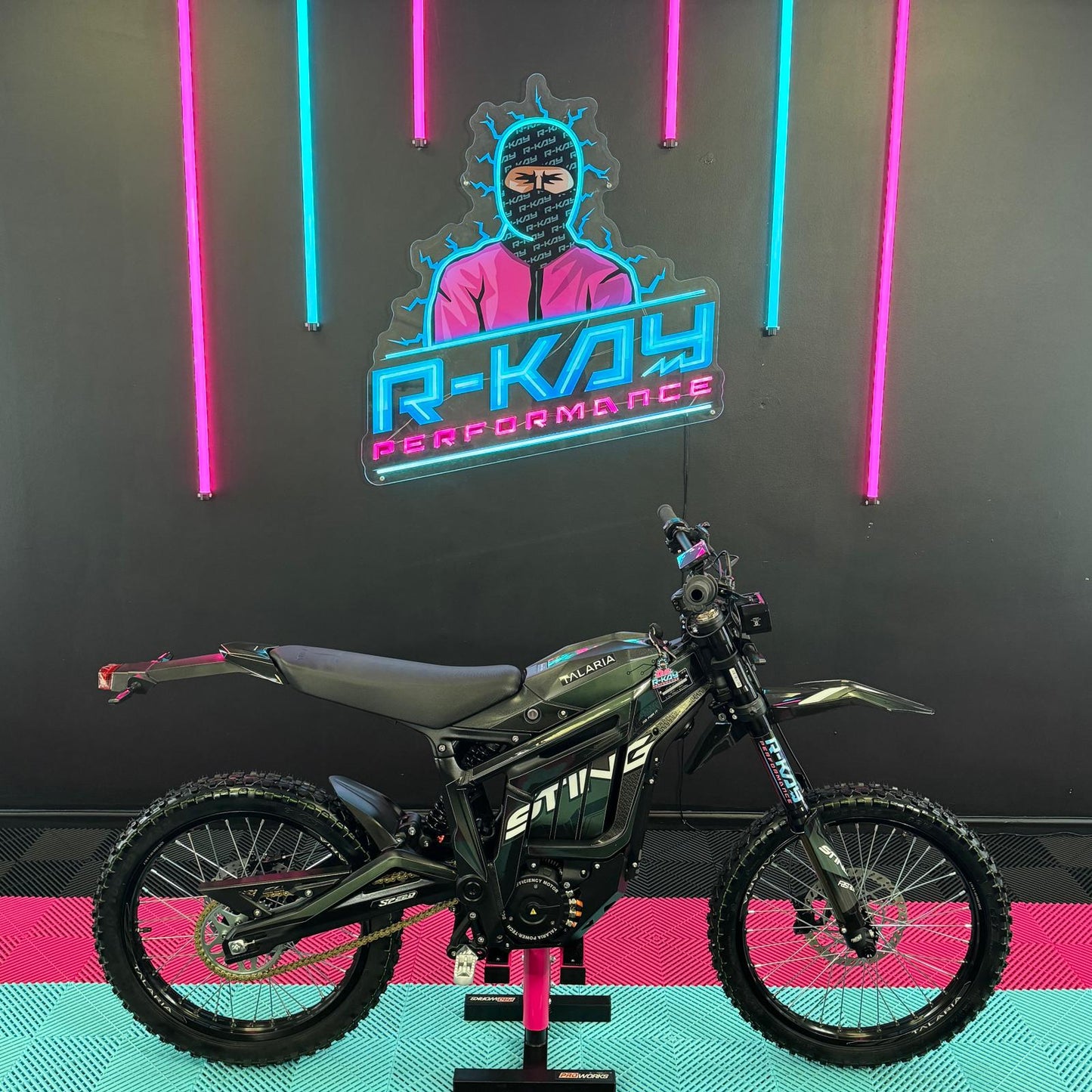 Talaria Sting R TL50 in Green L1E - Road Legal