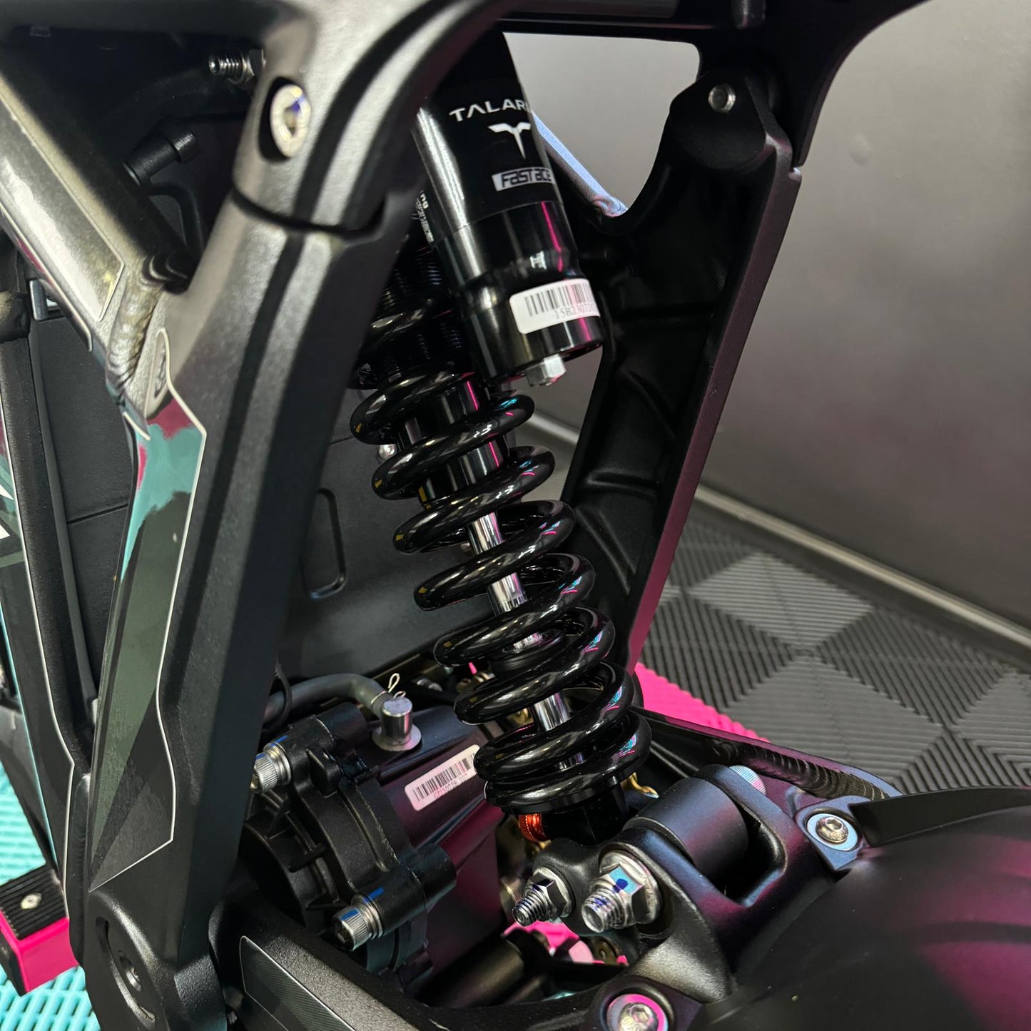 Talaria Sting R TL50 in Green L1E - Road Legal