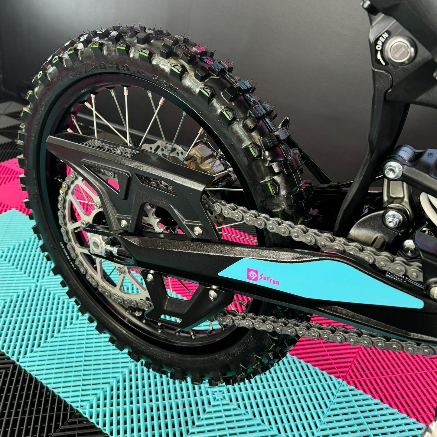 Sur-Ron Ultra Bee Carbon Black