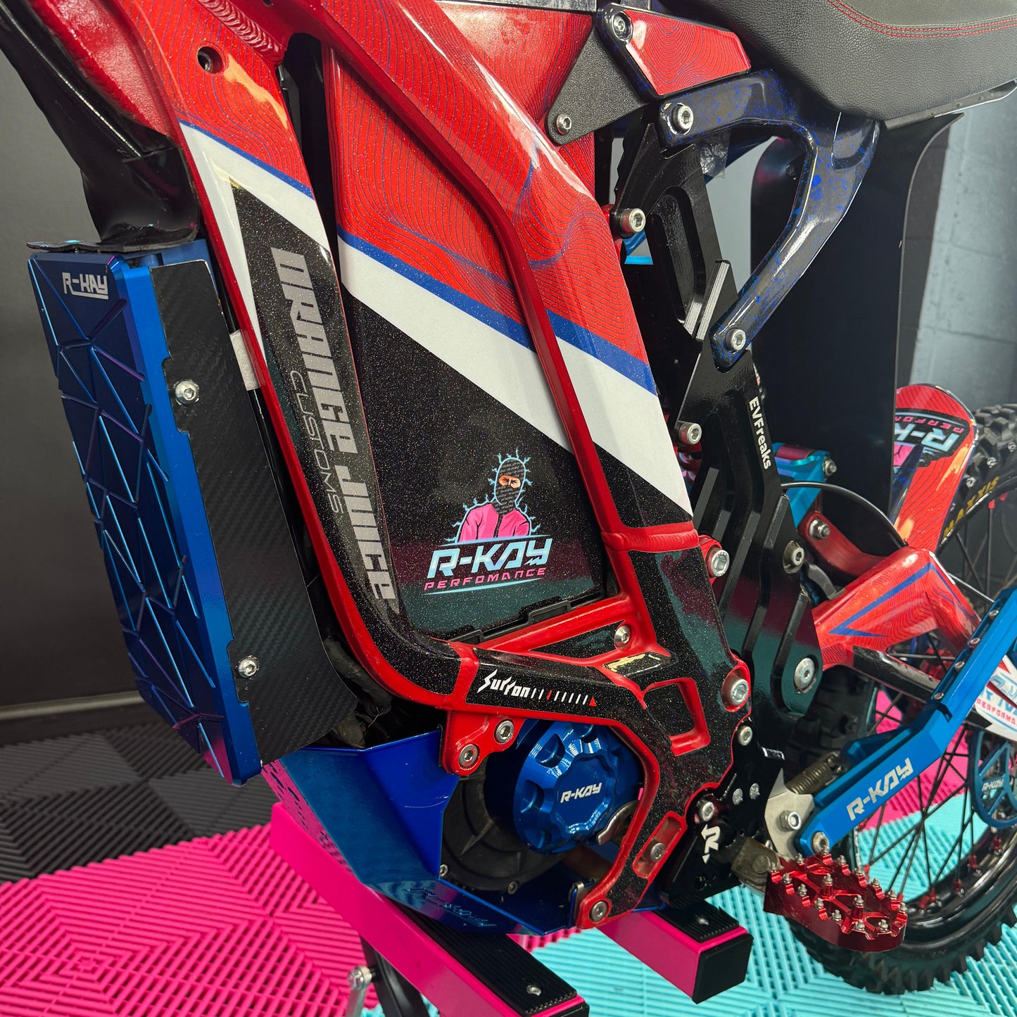 Fully Loaded 72v Sur-Ron Light Bee X - Red