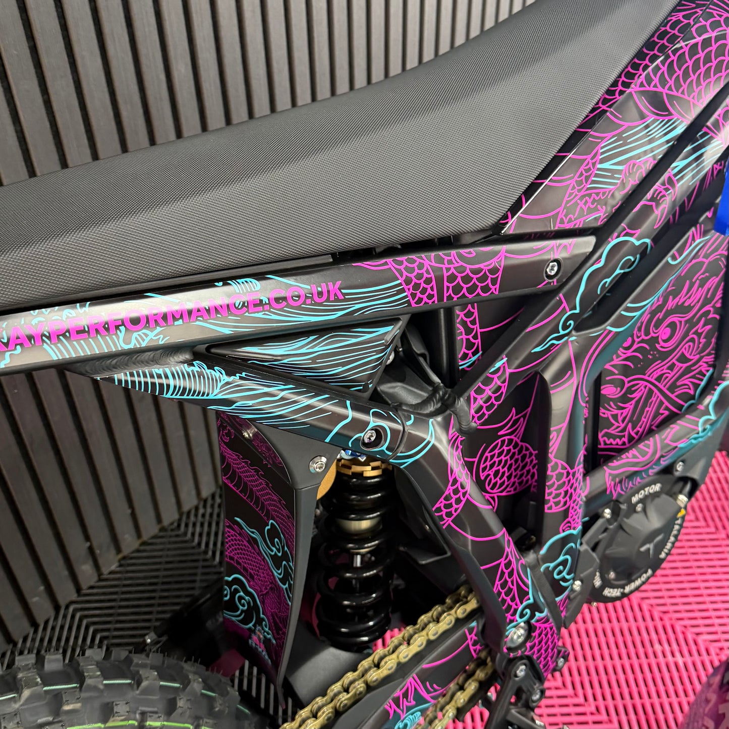 BRAND NEW TALARIA KOMODO R-KAY DRAGON EDITION