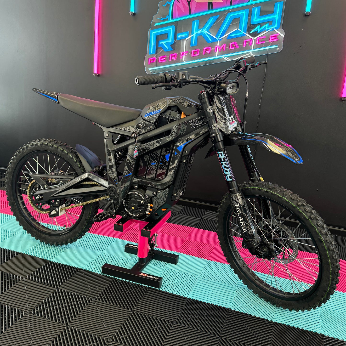 Brand New 2026 Talaria Sting R Pro 72v Mx5 Blue Decals