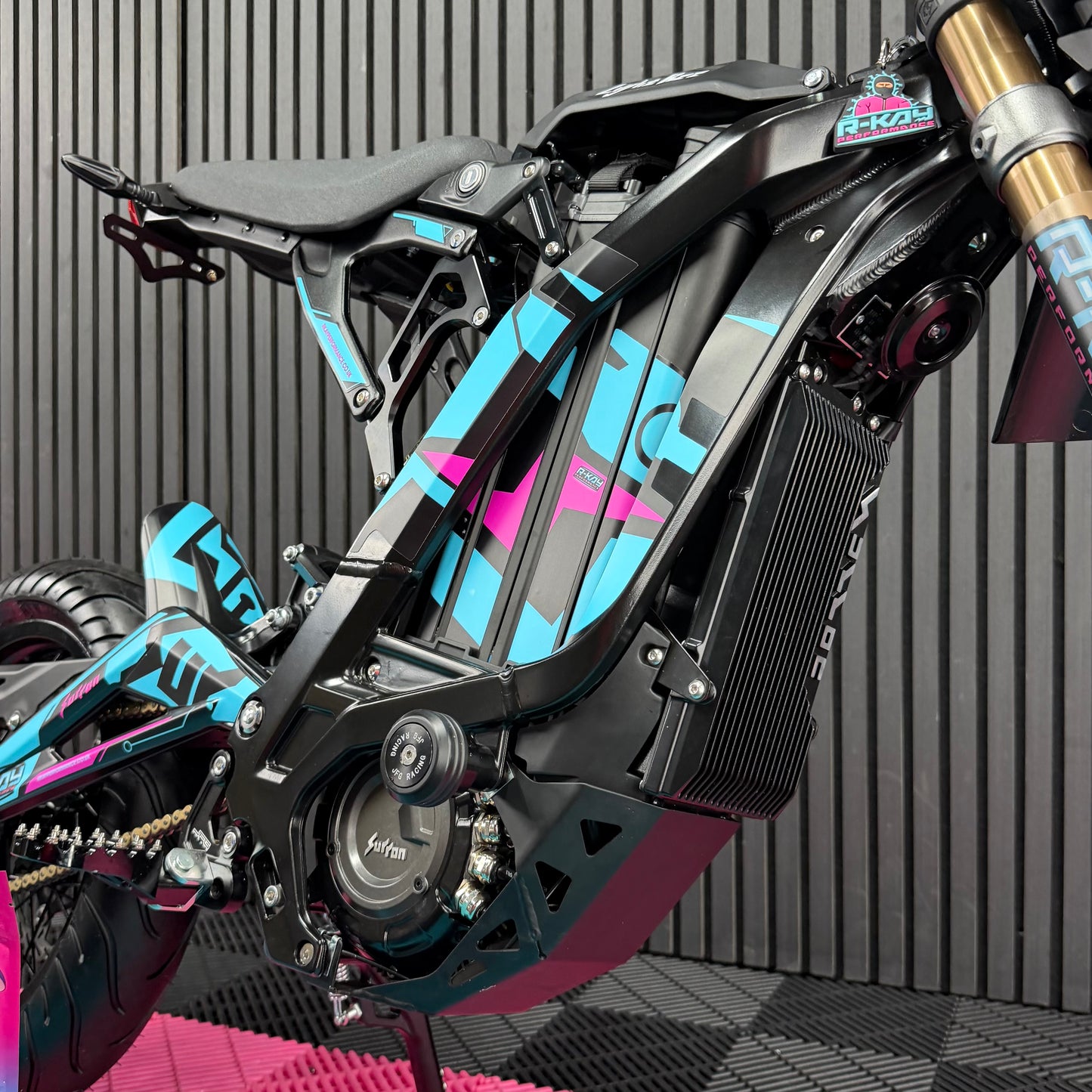 2025 Sur-Ron Light Bee X 9 Miles Race Edition