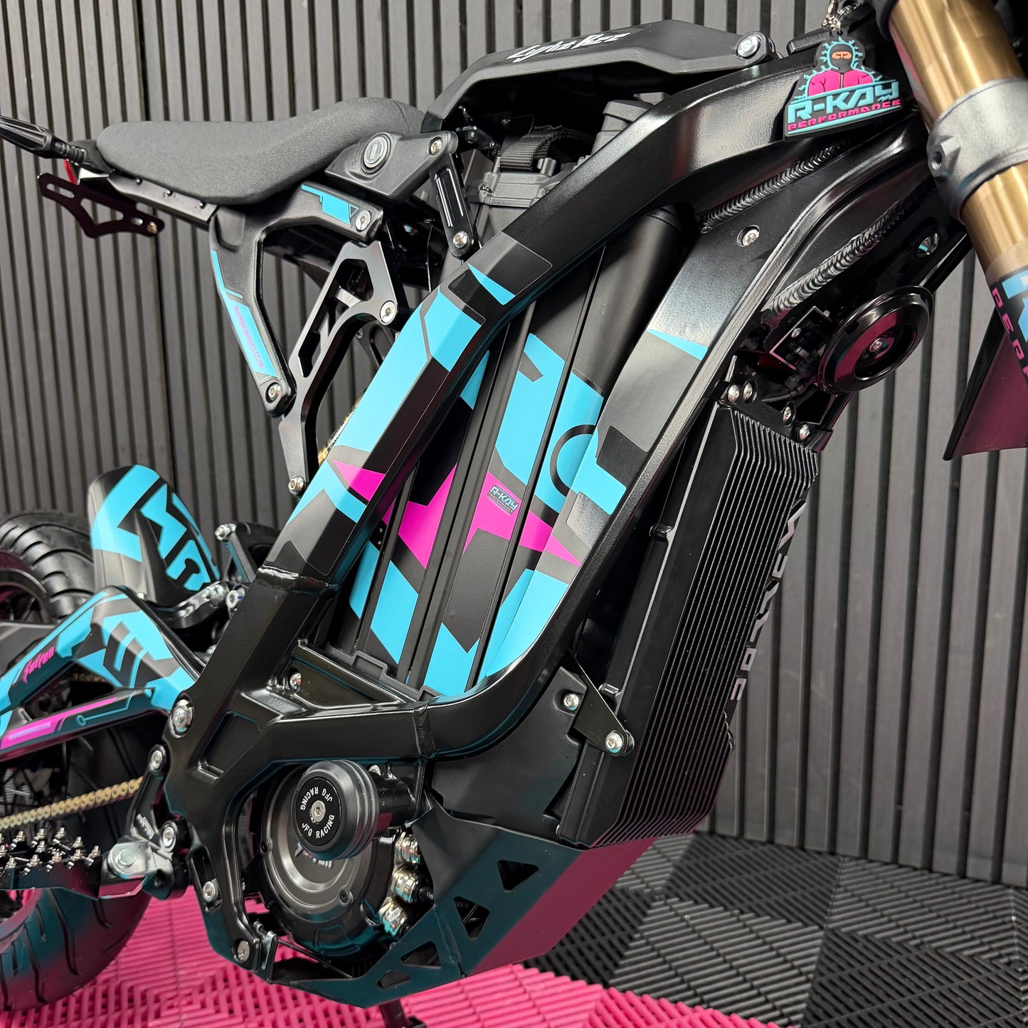 2025 Sur-Ron Light Bee X 9 Miles Race Edition