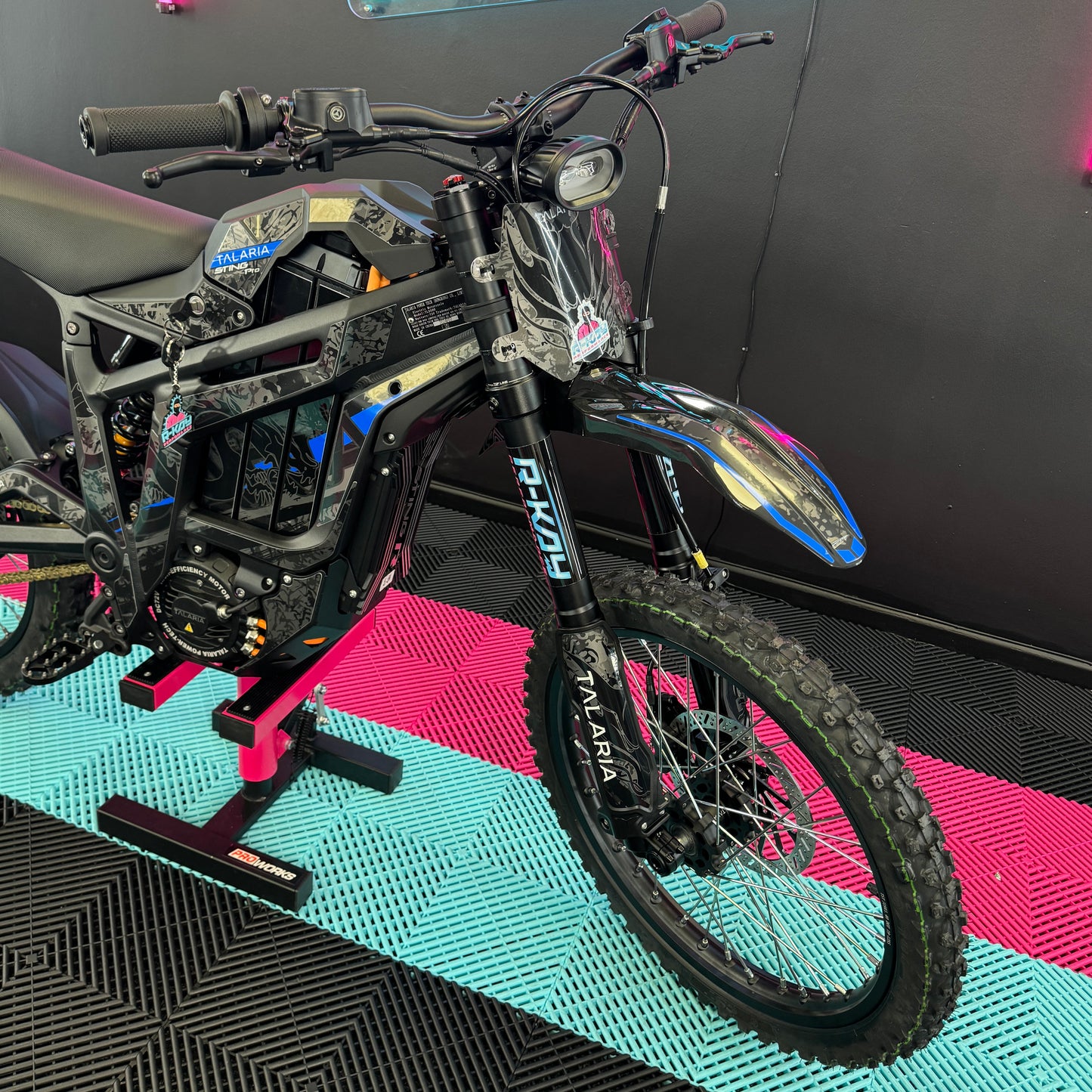 Brand New 2026 Talaria Sting R Pro 72v Mx5 Blue Decals