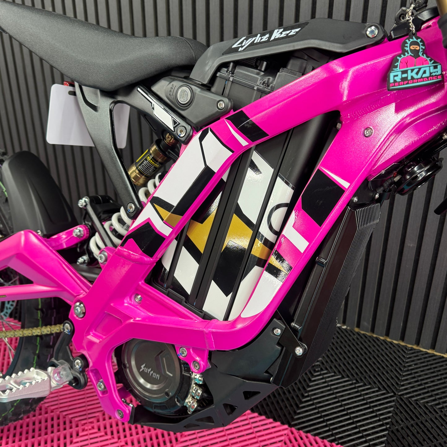 Limited Edition New Y25 Sur-Ron Light Bee X 8KW In Neon Pink