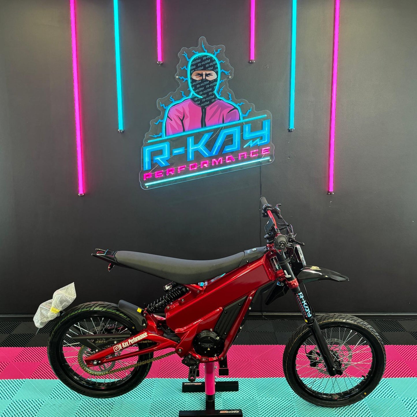 Talaria xXx in Candy Red - Road Legal TL25